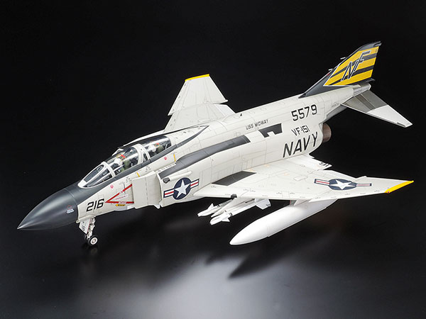 1/32 マクダネル・ダグラス F-4J ファントムII