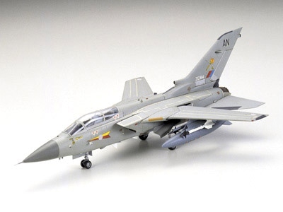 1/72 トーネード F3