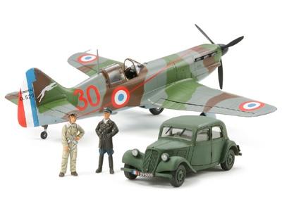 1/48 デヴォアティーヌ D.520エース搭乗機(スタッフカー付き)