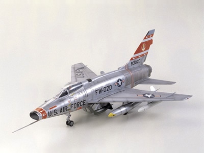 1/72 F-100D スーパーセイバー