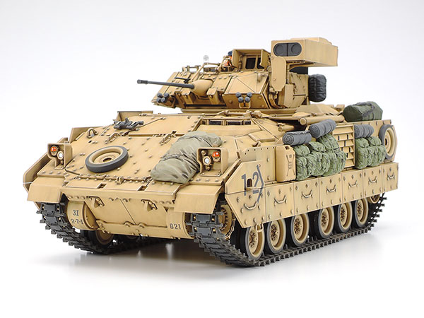 1/35 M2A2 ODS デザートブラッドレー