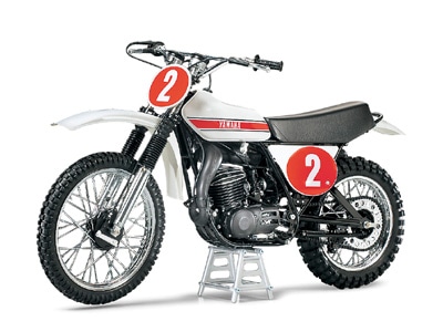 1/6 ヤマハ モトクロッサー YZ250